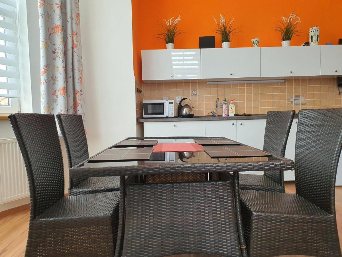 Apartma Na Hane Apartment Kostelec na Hane ภายนอก รูปภาพ